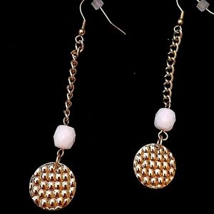 CLEARANCE 💖Women's Gold Colored Earrings